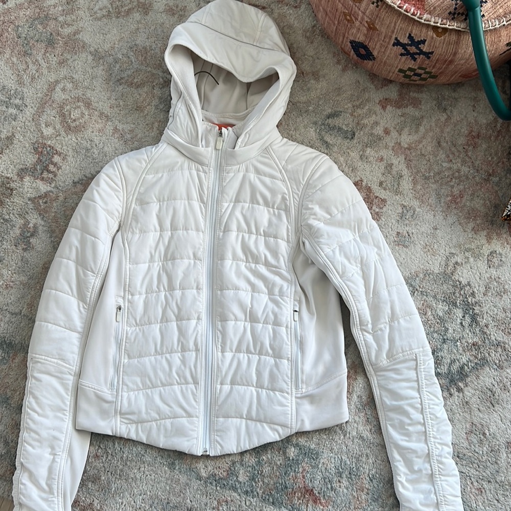 Lululemon Jacket (4)